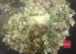 Illustration of how to make stuffed buns with potatoes, cabbage, minced meat, mushrooms and cauliflower 9