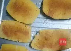 Illustration of how to make grilled steamed buns 3