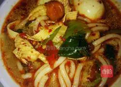 Illustration of how to make spicy rice noodles with shredded chicken 8