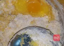 Illustration of how to make milky corn cakes 3