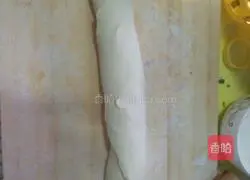 Illustration of how to make scallion pancake 6