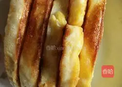 Illustration of how to make fried egg steamed bun slices 8