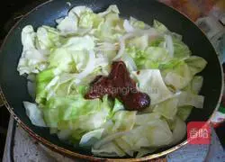 Illustration of Korean spicy sauce fried noodles 6