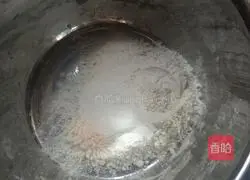 Illustration of how to make meringue sugar cookies 5