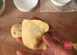 Illustration of how to make green onion butter cake 10