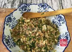 Yellow Mushroom, Celery and Pork Dumplings Recipe Illustration 9