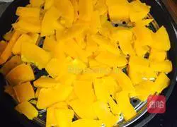 Illustration of how to make pumpkin cake 1