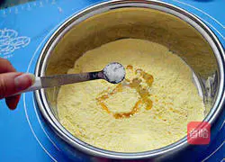 Illustration of how to make Mexican burritos 4