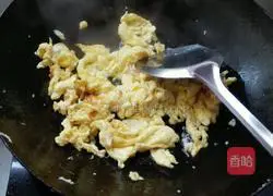 Illustration of how to make Sophora japonica dumplings 7