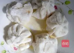Illustration of how to make ice cream buns 8