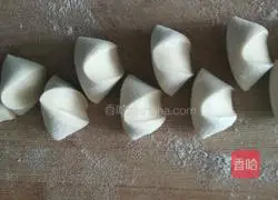 Dumplings...Illustration of how to make zucchini, egg and onion stuffing 12