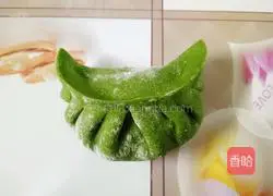 Illustration of how to make colorful dumplings 10