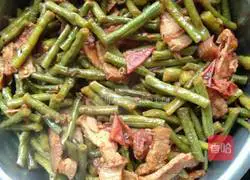 Illustration of how to make strips (mixed noodles) 10