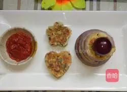 Illustration of how to make onion ring and egg pancakes 10