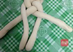 Fancy Illustration of how to make steamed buns 9