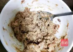 Illustration of how to make tuna sandwiches 7