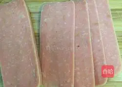 Illustration of how to make egg sandwich 3