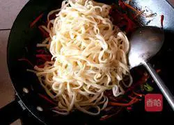 Illustration of four-color fried noodles 13