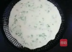 Illustration of how to make egg and green onion cake 14