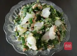 Illustration of how to make three fresh dumpling fillings 8