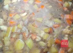 Illustration of how to make chicken and potato stuffed rice 5