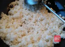 Golden Fried Rice Recipe Illustration 2