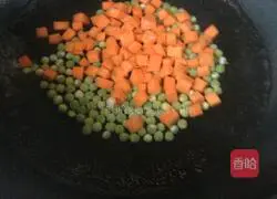 Illustration of how to make golden egg fried rice 6