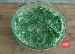 Illustration of how to make fennel egg pancake 3