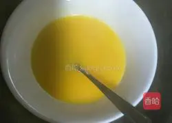 Illustration of making black sesame glutinous rice balls 2