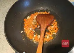 Illustration of how to make colorful pepper fried rice 5