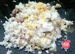 Minced pork and egg fried rice Practice illustration 9