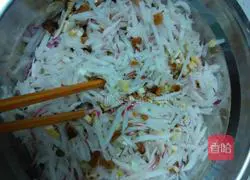 Illustration of how to make vegetarian stuffed buns 1