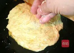 Illustration of how to make pumpkin milk and egg pancakes 14