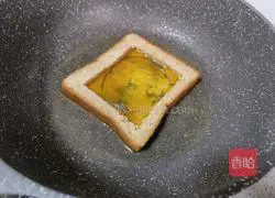 Sandwich Illustration of how to make breakfast 4