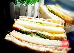 Illustration of how to make ham, egg and lettuce sandwich 6