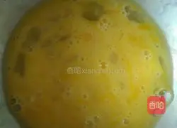 Illustration of how to make egg fried rice 2