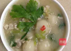 Illustration of how to make pork and shrimp dumplings 12