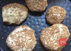 Illustration of making sesame pancakes 12