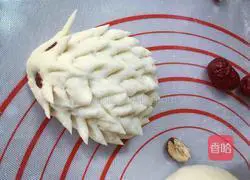 Illustration of how to make milky hedgehog steamed buns 6