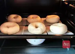 Bagel Burger Recipe Illustration 11