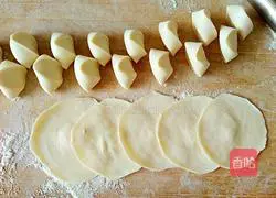 Illustration of how to make cucumber, egg and shrimp dumplings 9