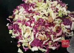 Illustration of how to make colorful vegetable fried rice 3