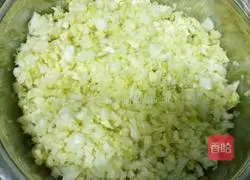 Illustration of how to make plain steamed buns 1