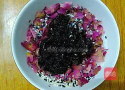 Rose Flower Cake Recipe Illustration 4