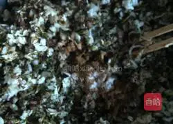 Illustration of how to make shepherd's purse steamed buns 7