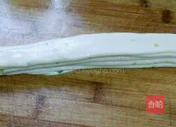 How to make scallion pancakes 6