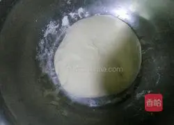 Illustration of how to make multi-layered flatbread 4