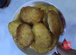 Illustration of how to make fried steamed bun slices 5