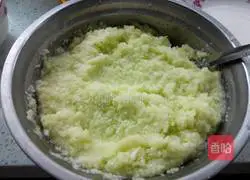 Illustration of how to make zucchini and egg buns 4