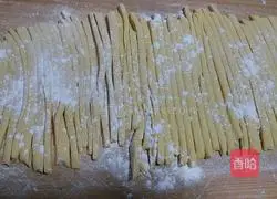 Illustration of how to make vegetables, mushrooms and corn noodles 3